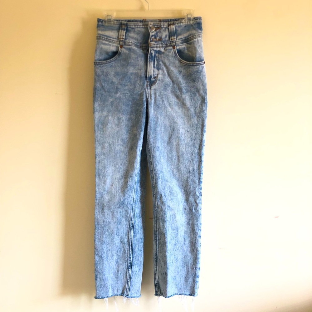 Abercrombie and Fitch ultra high rise mom jeans